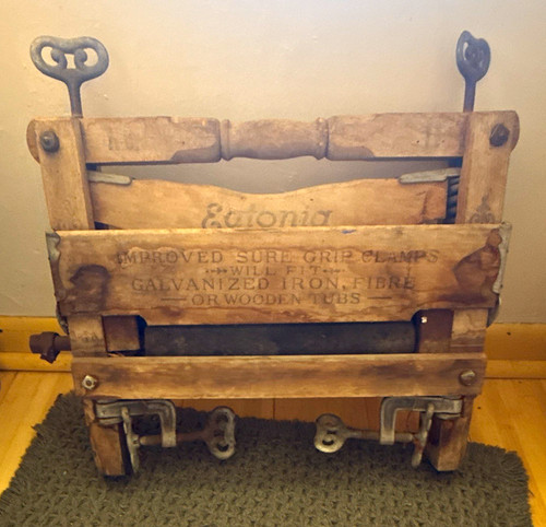 Eatonia vintage hand crank - eatonia,